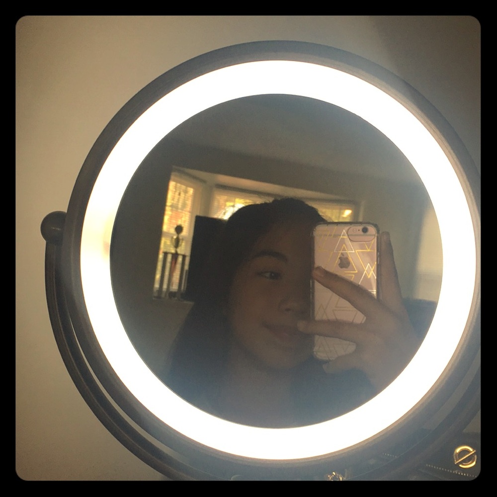 Meet your Posher, Lily